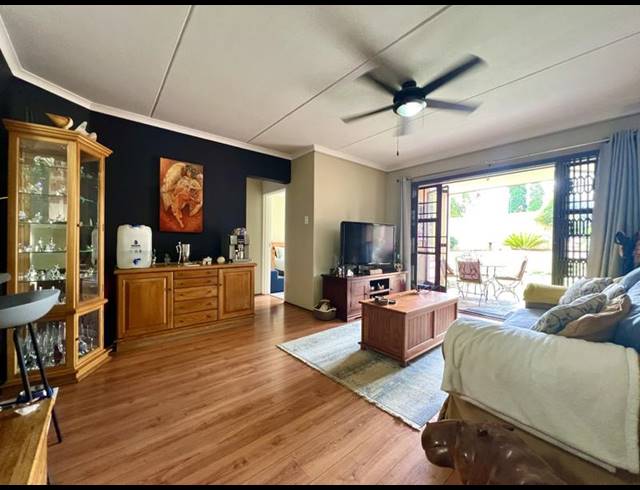 2 BEDROOM SIMPLEX FOR SALE IN EDEN GLEN